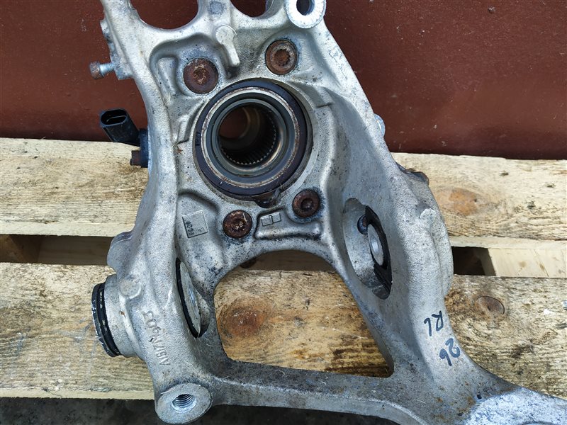 Кулак поворотный Audi A4 2009 B8