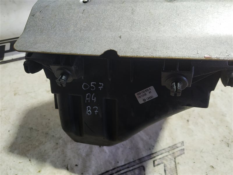 Корпус воздушного фильтра Audi A4 2007 B7