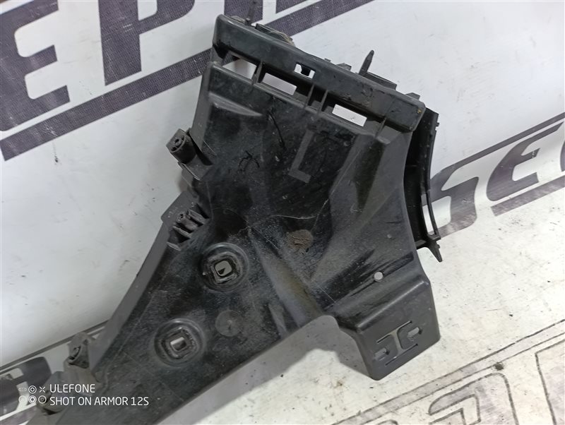 Кронштейн бампера Audi Q7 2007 4L