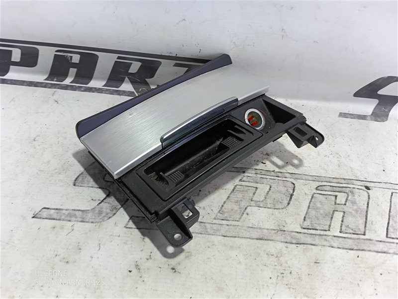 Пепельница Audi Q7 2007 4L