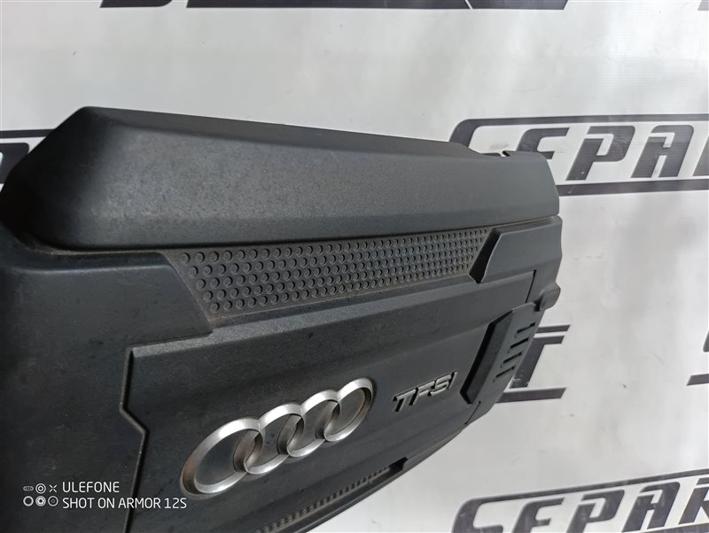 Крышка двигателя декоративная Audi A3 2014 8V Sedan