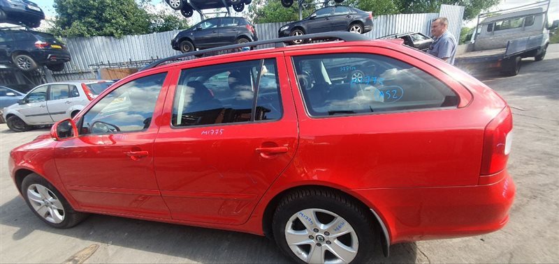 Skoda Octavia A5 2 поколение 2011 Skoda Octavia 2011 A5