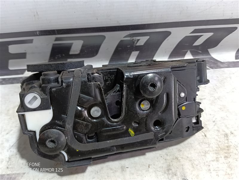 Замок двери Volkswagen Passat 2015 B8