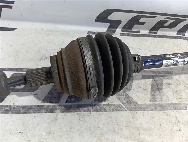 Вал приводной Volkswagen Passat 2015 B8