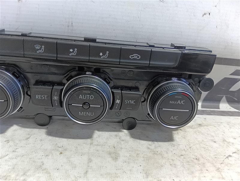 Блок климат-контроля Volkswagen Passat 2015 B8