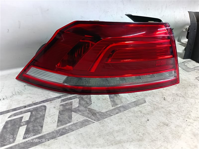 Фонарь наружный Volkswagen Passat 2015 B8