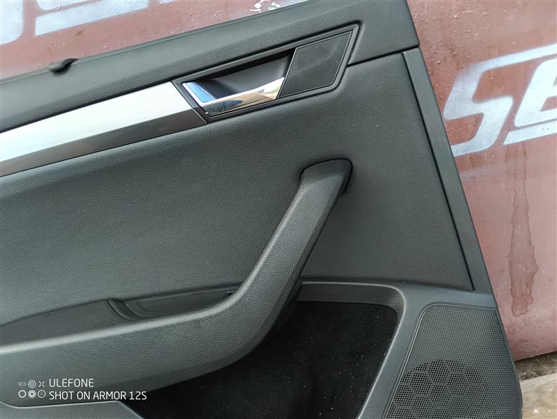Обшивка двери боковой Skoda Superb 2015 III