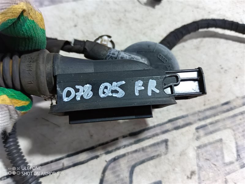 Проводка двери Audi Q5 2010 8R