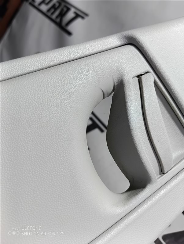 Обшивка стойки центральной Skoda Octavia 2011 A5