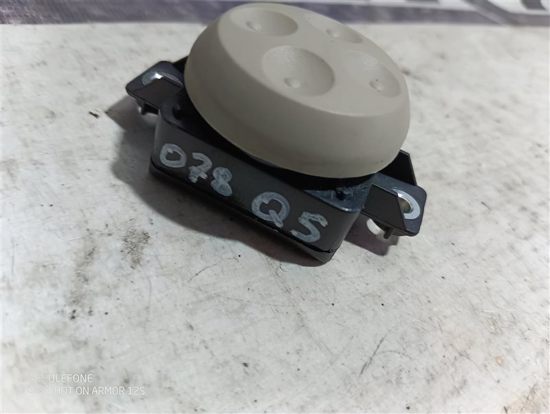 Кнопка регулировки сиденья Audi Q5 2010 8R