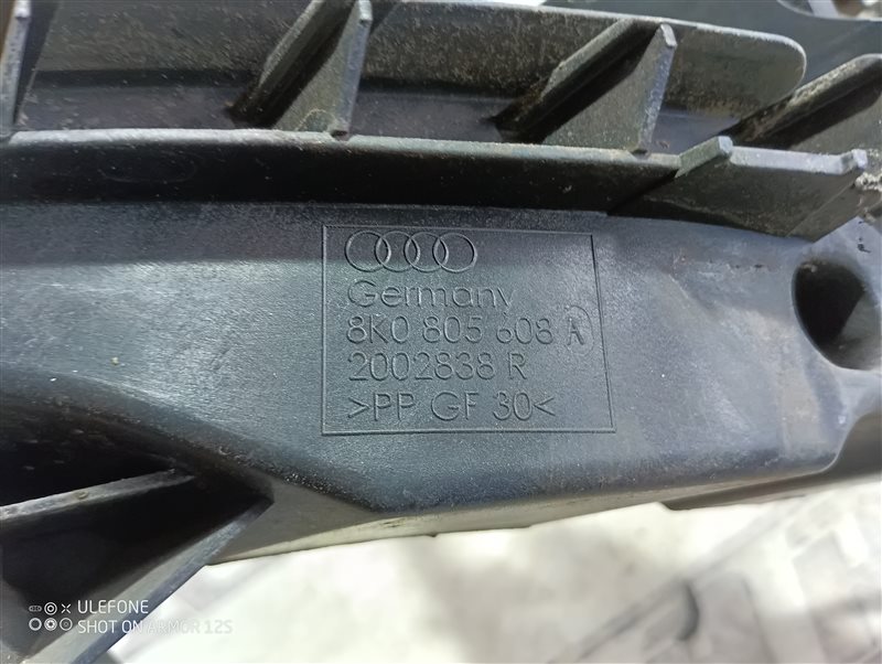 Кронштейн фары Audi A4 2010 B8