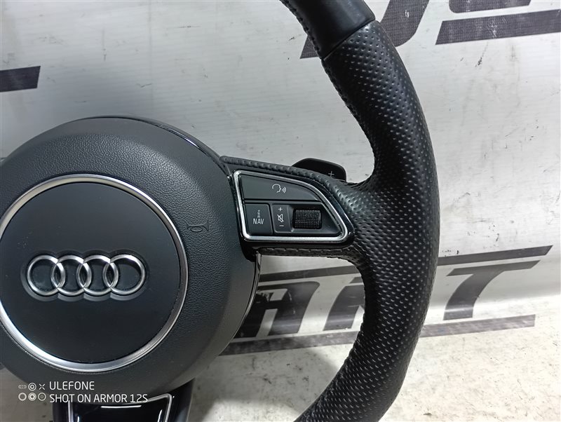Руль с подрулевыми лепестками Audi A5 2013 8T