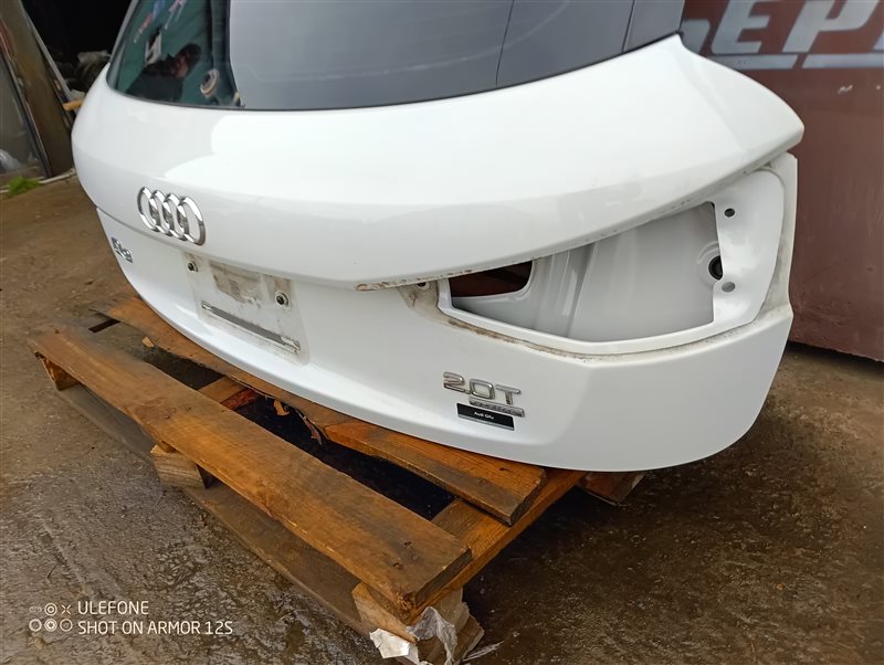 Крышка багажника Audi Q3 2012 8U