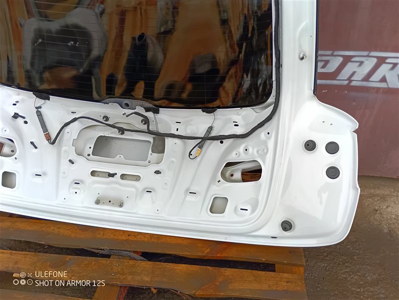 Крышка багажника Audi Q3 2012 8U