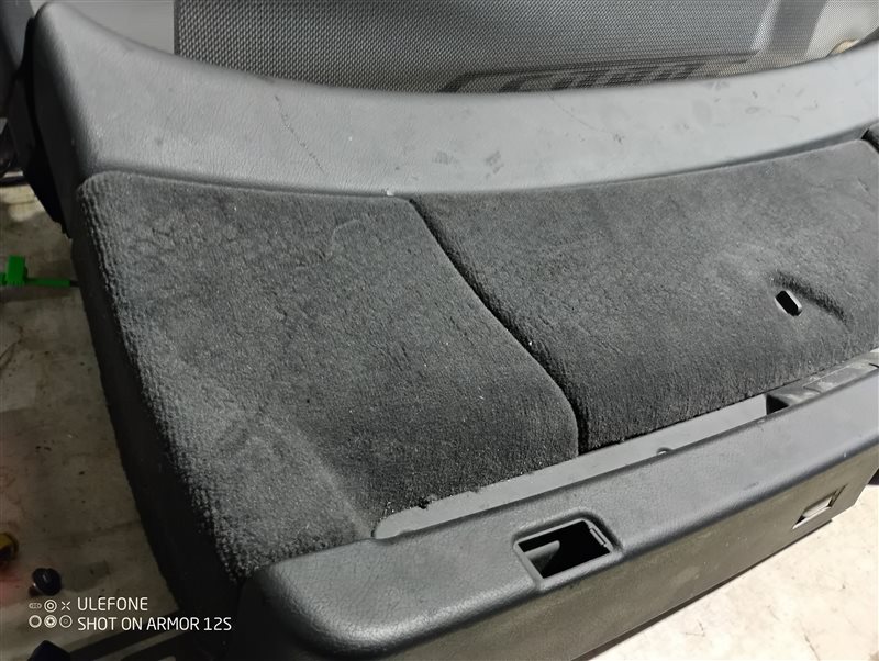 Обшивка двери багажника Audi A6 2010 C6