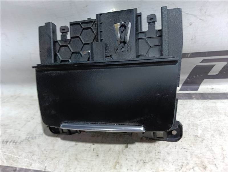 Пепельница Audi A4 2010 B8