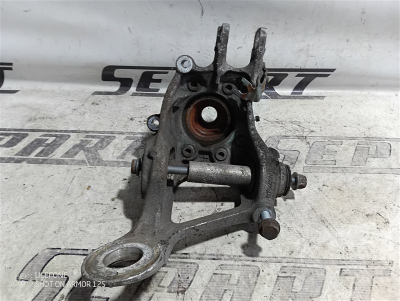 Кулак поворотный Audi A4 2012 B8