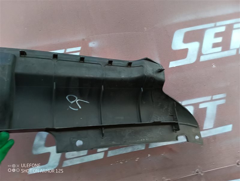 Кожух замка капота Audi A4 2012 B8
