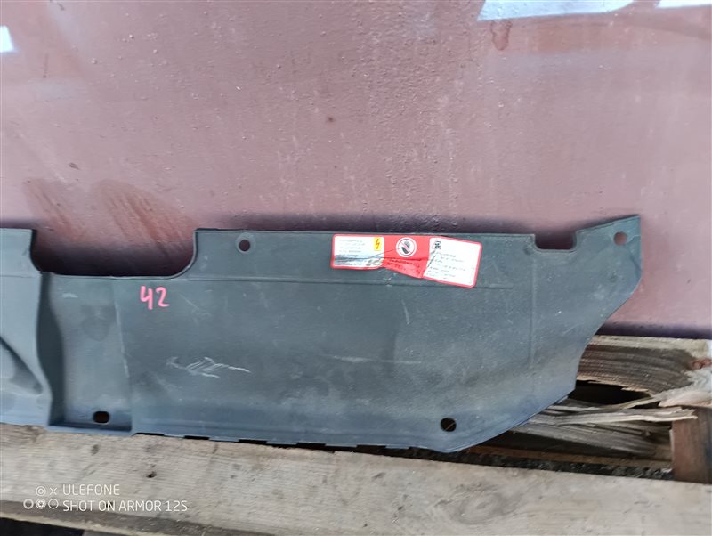 Кожух замка капота Audi A4 2010 B8