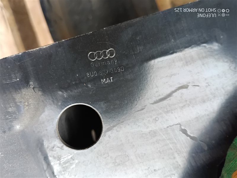 Усилитель бампера Audi Q3 2012 8U