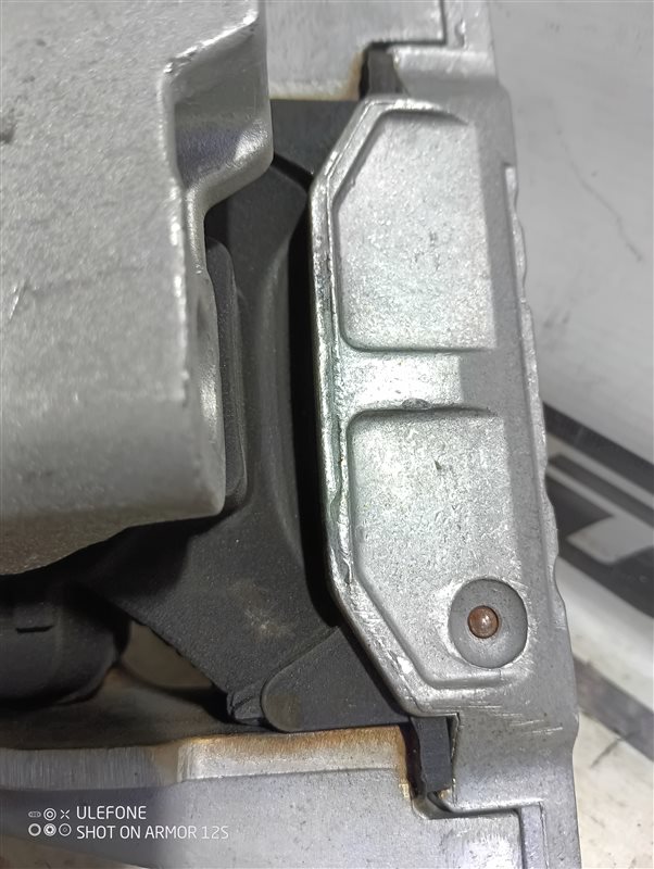 Подушка двигателя Audi Q3 2012 8U