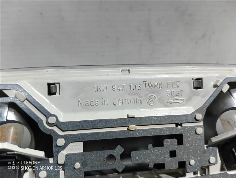 Плафон потолочный Volkswagen Passat 2009 B6