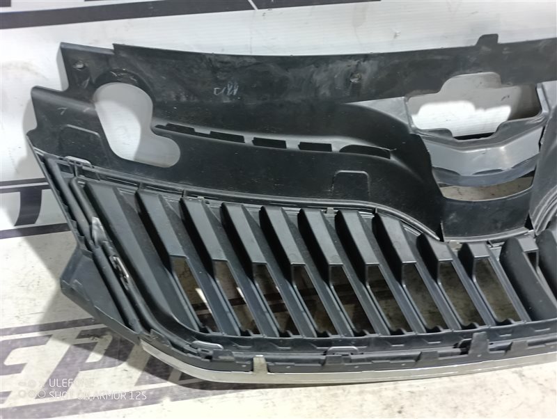 Решетка радиатора Skoda Rapid 2016
