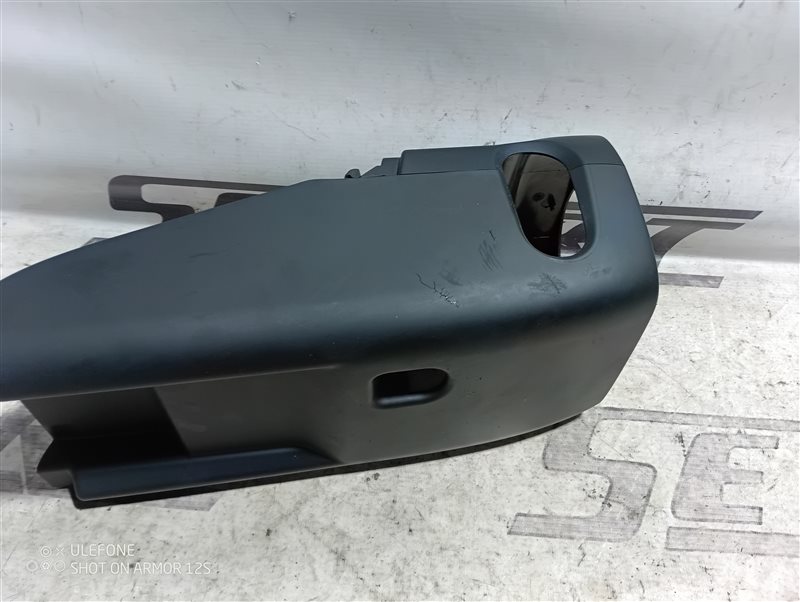 Кожух рулевой колонки Volkswagen Passat 2009 B6