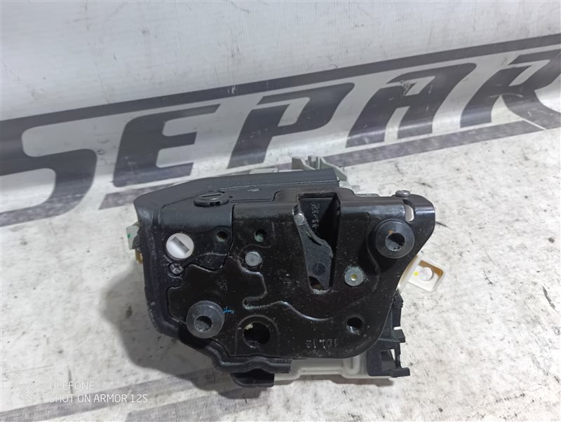 Замок двери Audi A4 2012 B8