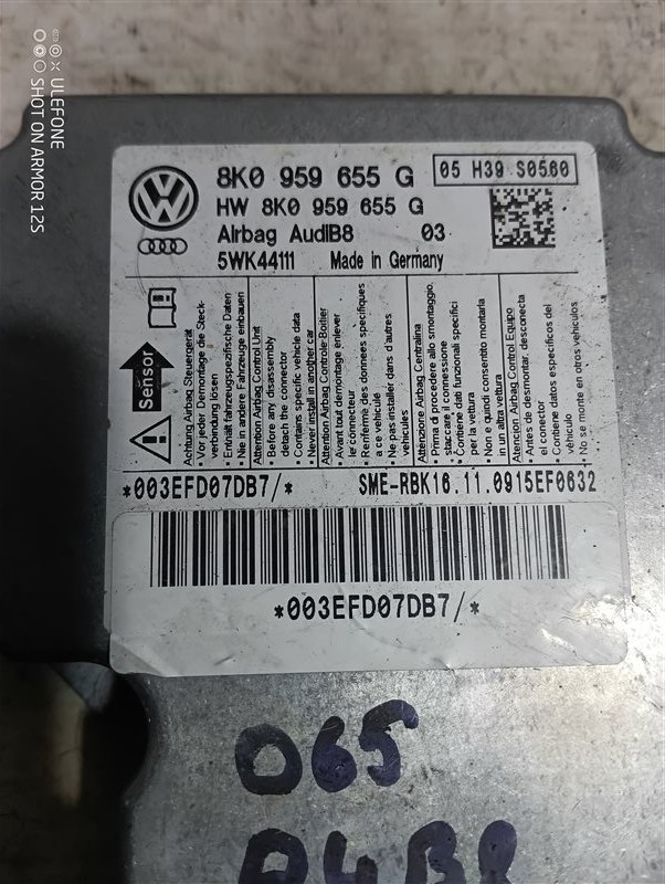 Блок управления подушками безопасности Audi A4 2009 B8