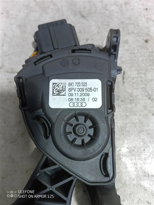 Педаль газа Audi A4 2009 B8