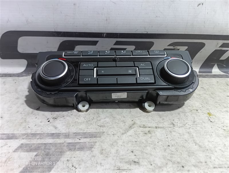 Блок управления климат-контролем Volkswagen Passat 2011 B7