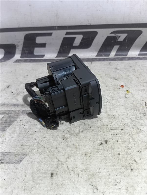 Переключатель света фар Audi A3 2009 8P
