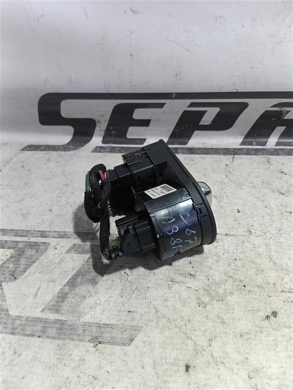 Переключатель света фар Audi A3 2009 8P