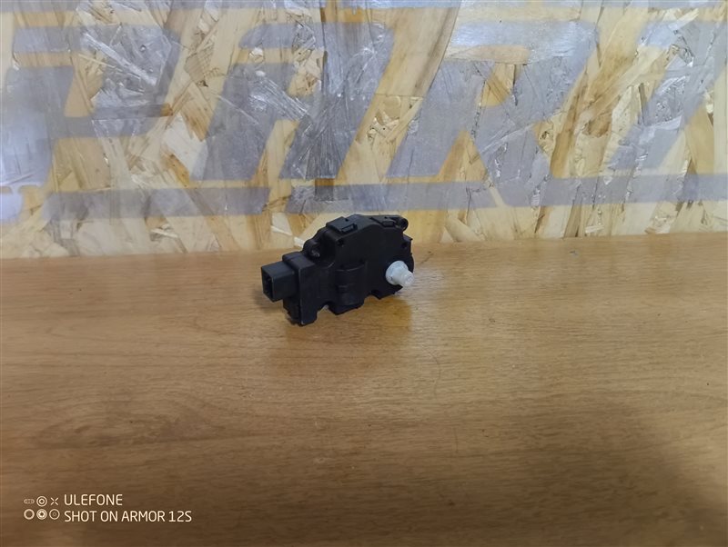Сервопривод заслонки печки Audi A4 2009 B8