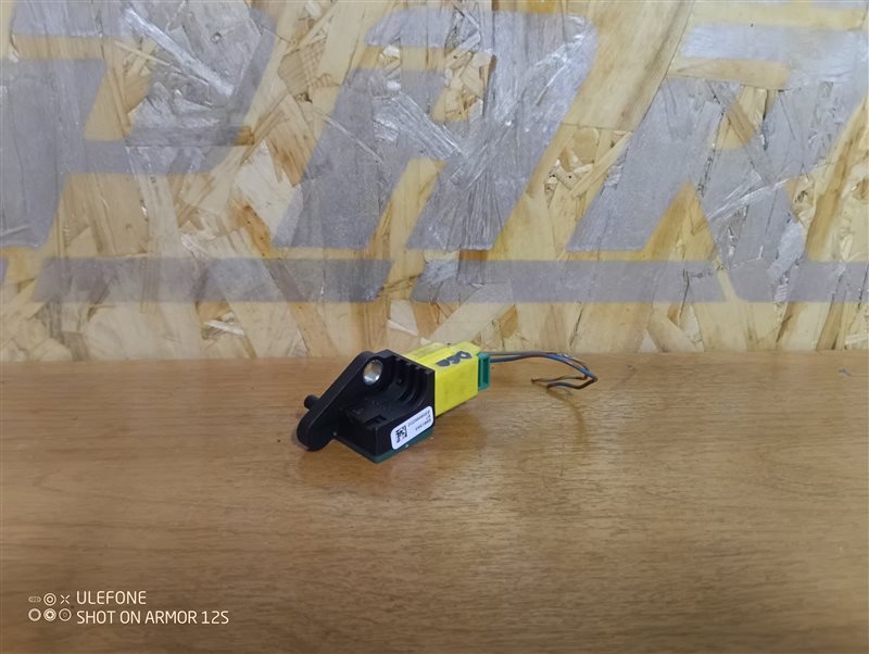 Датчик удара Volkswagen Passat 2008 B6