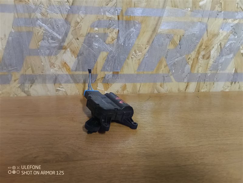 Сервопривод заслонки печки Volkswagen Passat 2011 B7