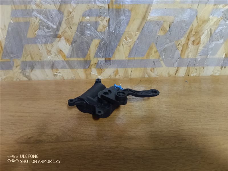 Сервопривод заслонки печки Volkswagen Tiguan 2010 5N