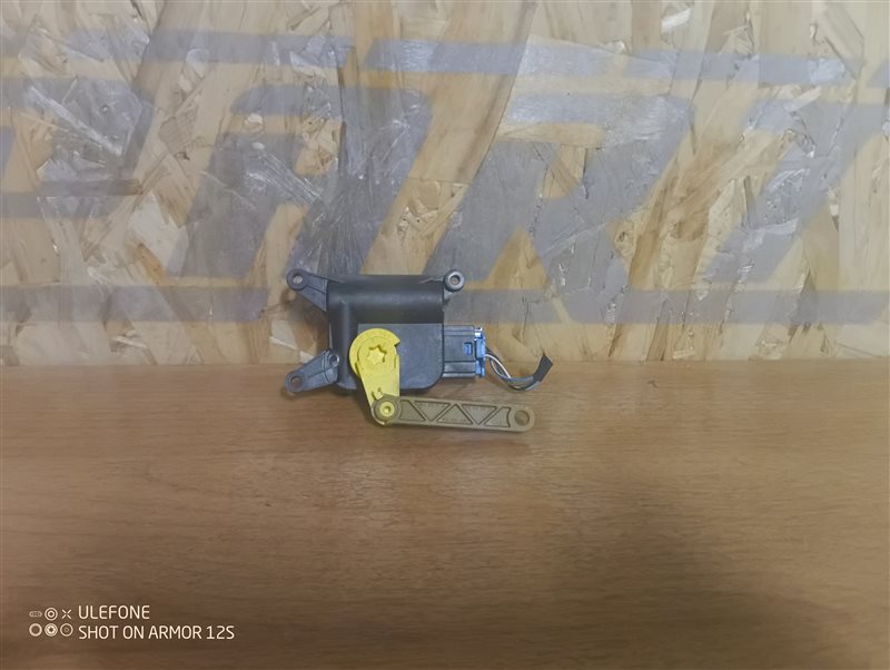 Сервопривод заслонки печки Volkswagen Passat 2011 B7