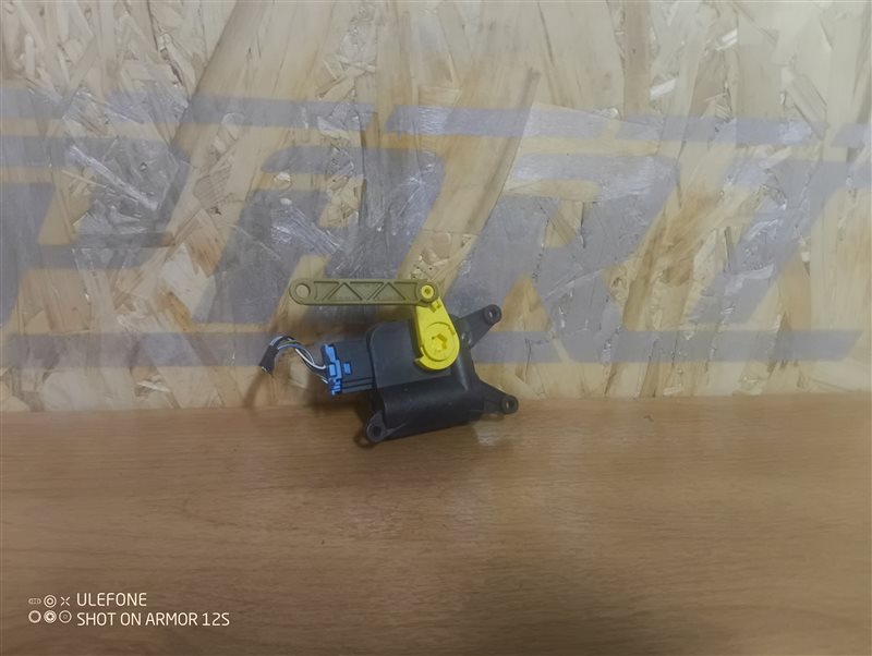 Сервопривод заслонки печки Volkswagen Passat 2011 B7