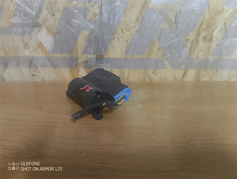 Сервопривод заслонки печки Volkswagen Tiguan 2010 5N