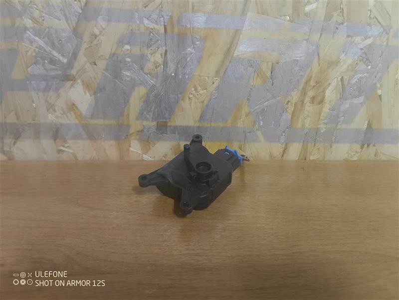 Сервопривод заслонки печки Volkswagen Passat 2008 B6