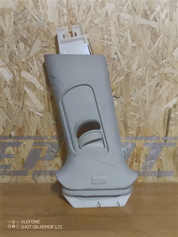 Обшивка стойки центральной Audi A3 2009 8P