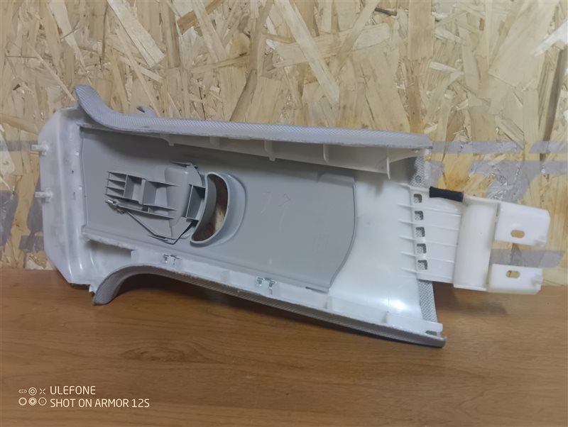 Обшивка стойки центральной Audi A3 2009 8P
