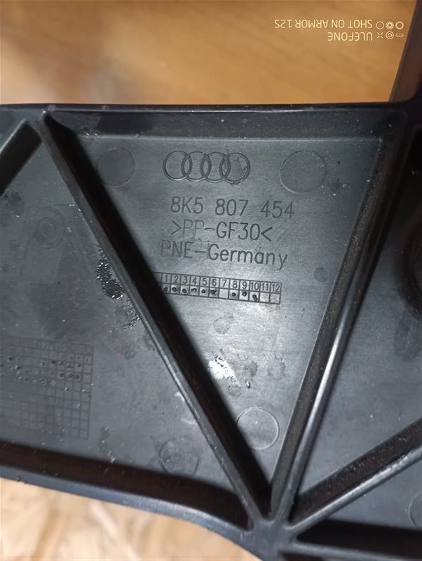 Кронштейн бампера Audi A4 2010 B8