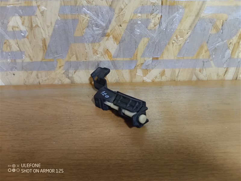 Направляющая бампера Audi A4 2012 B8