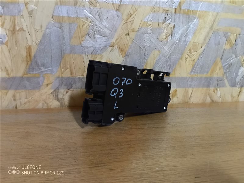 Кнопка регулировки сиденья Audi Q3 2012 8U