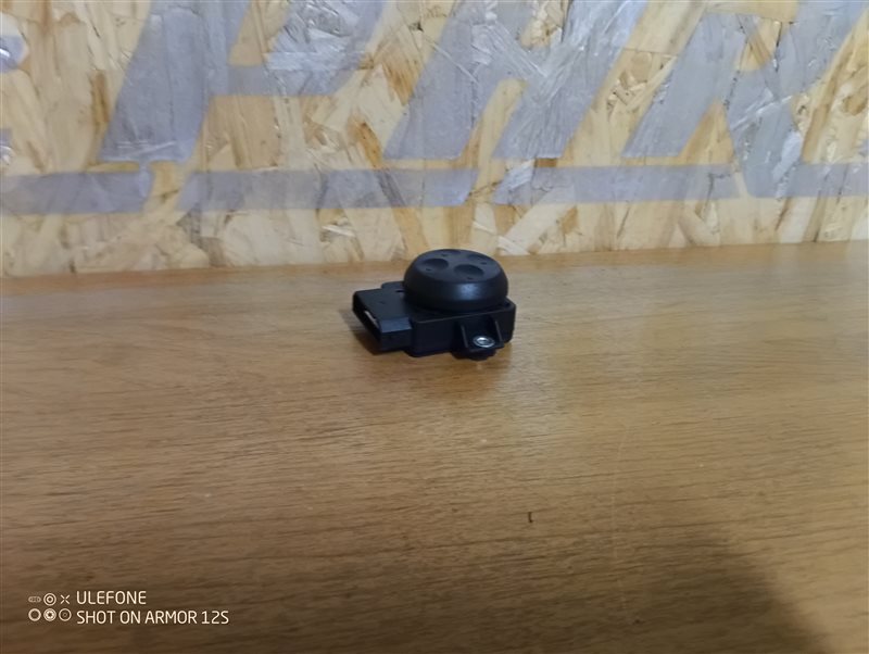 Кнопка регулировки сиденья Audi Q3 2012 8U