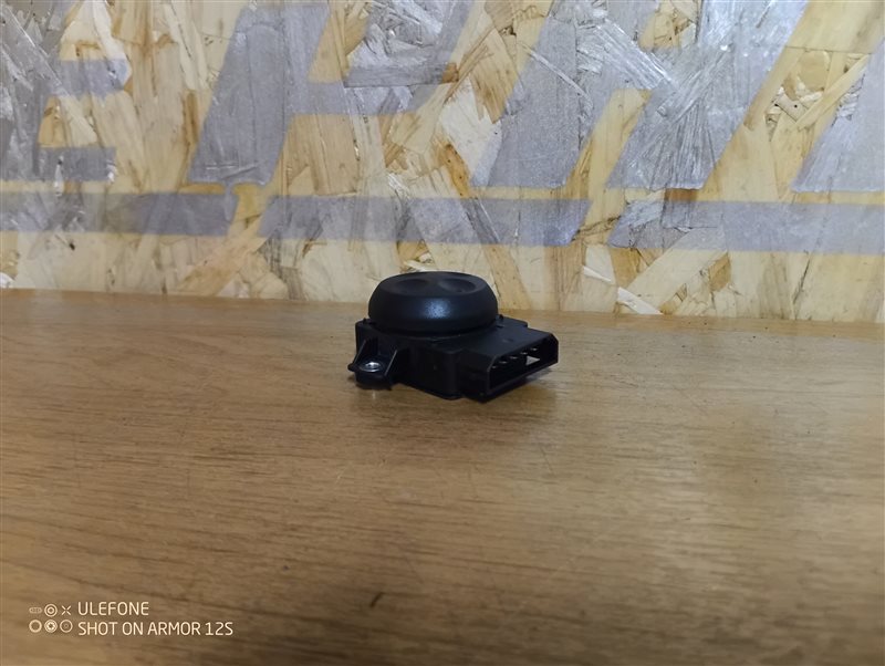 Кнопка регулировки сиденья Audi Q3 2012 8U