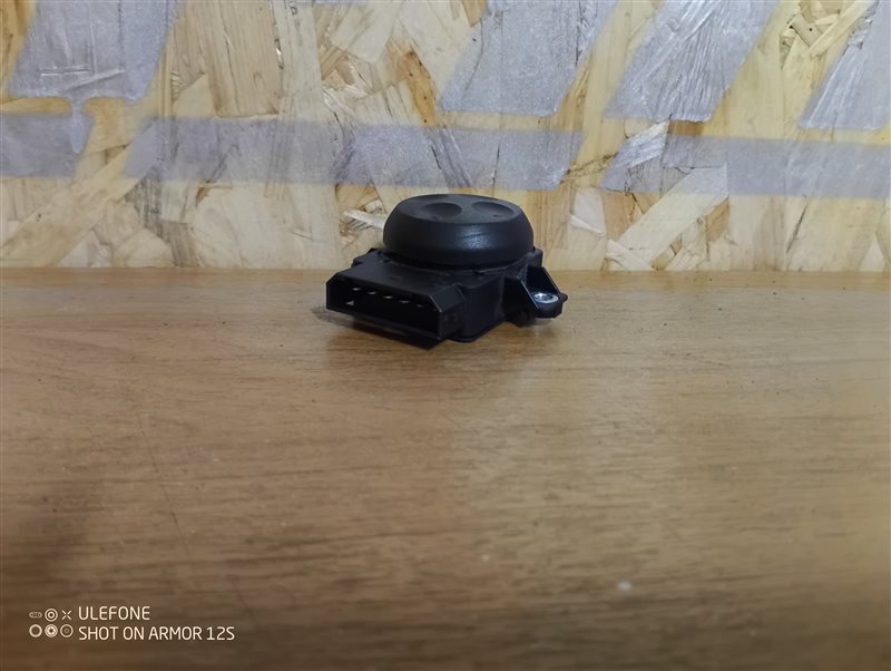 Кнопка регулировки сиденья Audi Q3 2012 8U